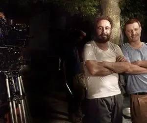 سکانس خندان/عزتی و عطاران همه رو تو پشت صحنه رو ترکوندن از بس که اینا بامزه ان