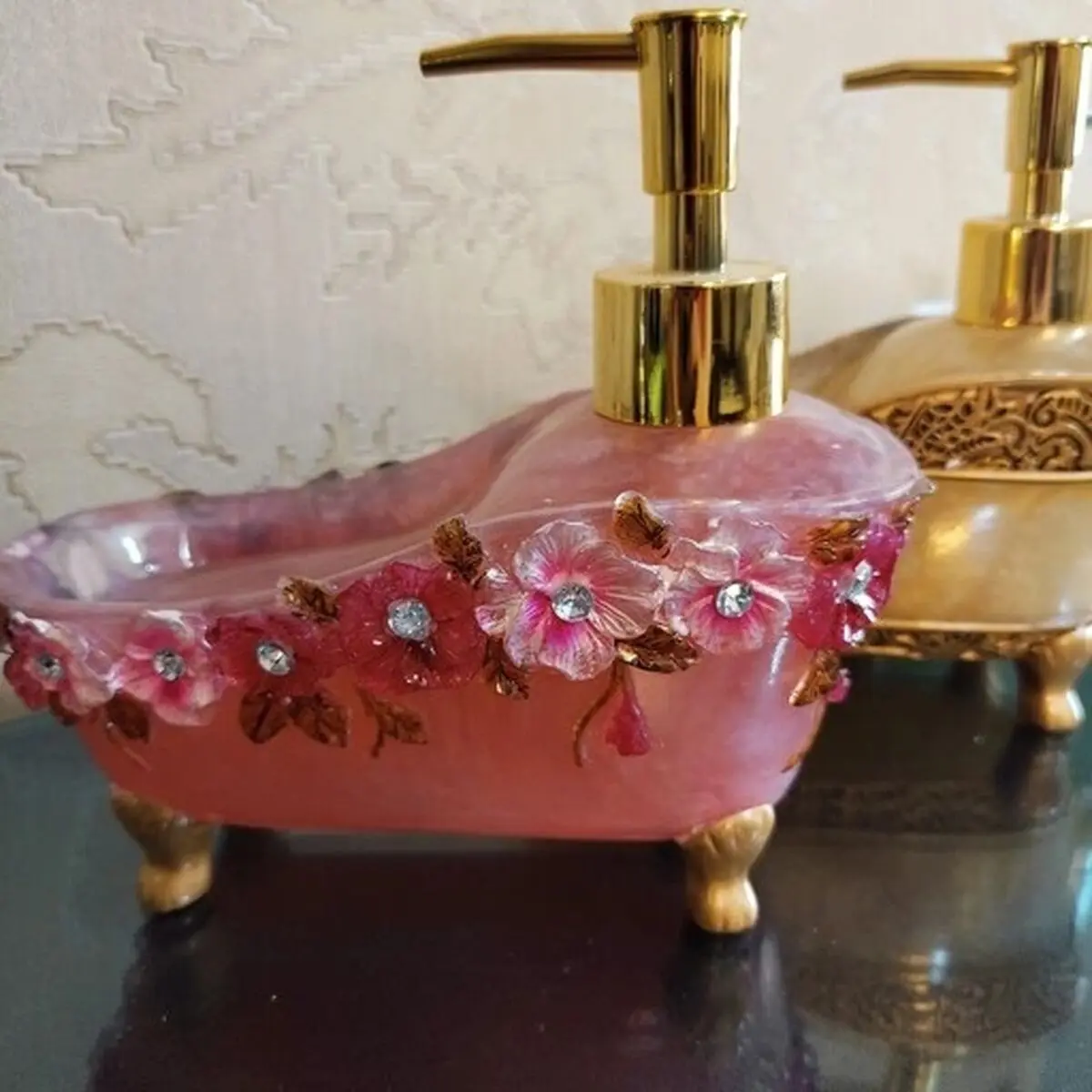 جای ریکا و اسکاچ جدید