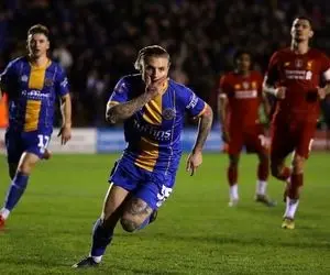 تحقیر منچستریونایتد توسط تیم دسته اولی لیگ انگلیس!