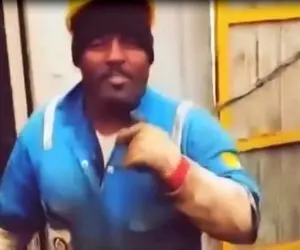 آواز بهشتی؛ کارگر پتروشیمی با لباس روغنی یهویی نازی ناز کن که نازت ی سرونازه خوند