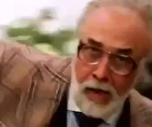 آواز شاد؛ حرکات موزون و پایکوبی رضا عطاران با معجونی که آهنگ آوآوآو صادق بوقی گذاشتن