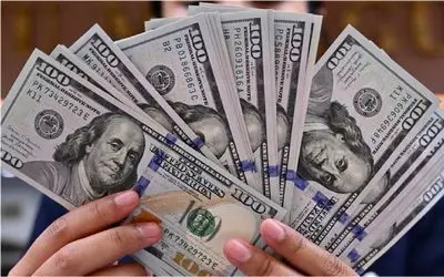 فریز دلار توافقی؛ تهدید خاموش یا فرصت طلایی برای شرکت‌های بورسی؟