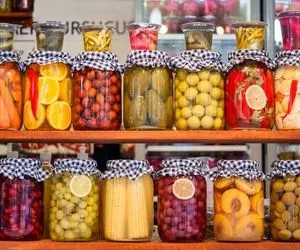 (ویدئو) طرز تهیه ترشی امپراطور؛ به اسمش گیر نده مزه رو بچسب که الحق امپراطوریه