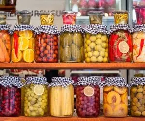 (ویدئو) طرز تهیه ترشی امپراطور؛ به اسمش گیر نده مزه رو بچسب که الحق امپراطوریه