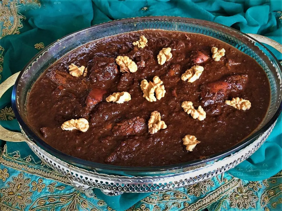 khoresh-fesenjan-ba-morgh