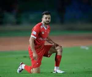 کشمکش بین باشگاه پرسپولیس و سروش رفیعی