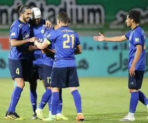 چالشی که تبدیل به فرصت شد؛ استقلال راست دست