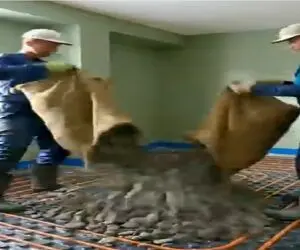 معماری خلاقانه؛ کف اتاق سنگ و کلوخ ریختن رزین کردن یه چی شد مامامیا ماماسیتا کاچلا