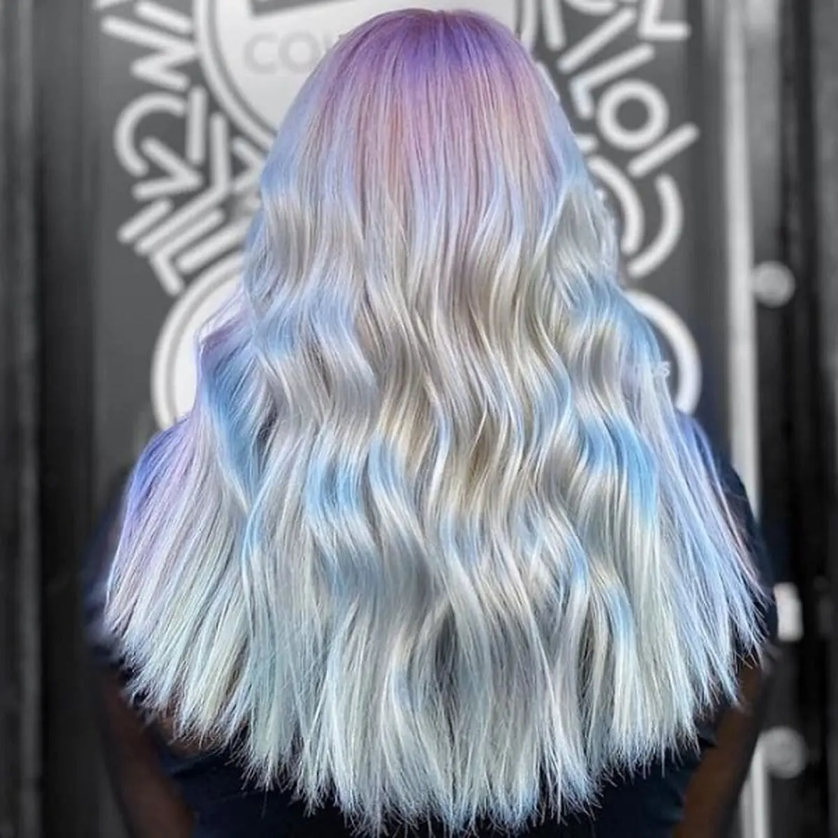 how-get-white-hair-kelsey-mtl