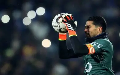 سید حسین حسینی واقعا از سپاهان فصلی 110 میلیارد می گیرد؟