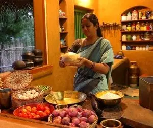 غذای روستایی؛ ببینید این خانم تو کلبه پر از آرامش غذا طبخ میکنه آدم روحش صیقل میشه