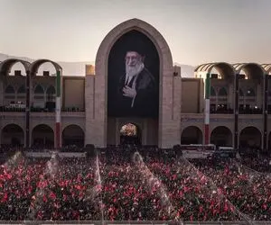 تصویری از قالیباف و آیت‌الله مروی در مصلی تهران