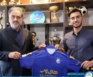 مهاجم لژیونر رسماً استقلالی شد