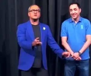 آواز شاد؛ رقص رامبد جواد که خیلی هم تو کمرش فراوونه و پخش زمین شد هنر نمایی کنه