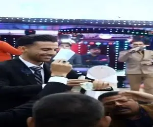 آواز احساسی؛ خواننده مجلس غمناکترین آهنگو خوند ولی چون ریتم قریه پیر و جوون ریختن وسط