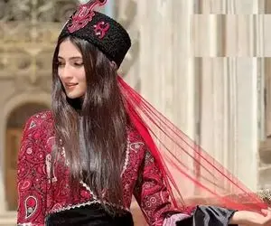 آواز محلی؛ دختر آذری با لباس محلی چه رقصی میکنه یاشاسین آذربایجان قیزی