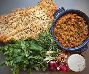 آموزش آشپزی؛ وقتی هیچی توی خونه نیست این شام خوشمزه نجاتت میده فقط با 2_3 قلم