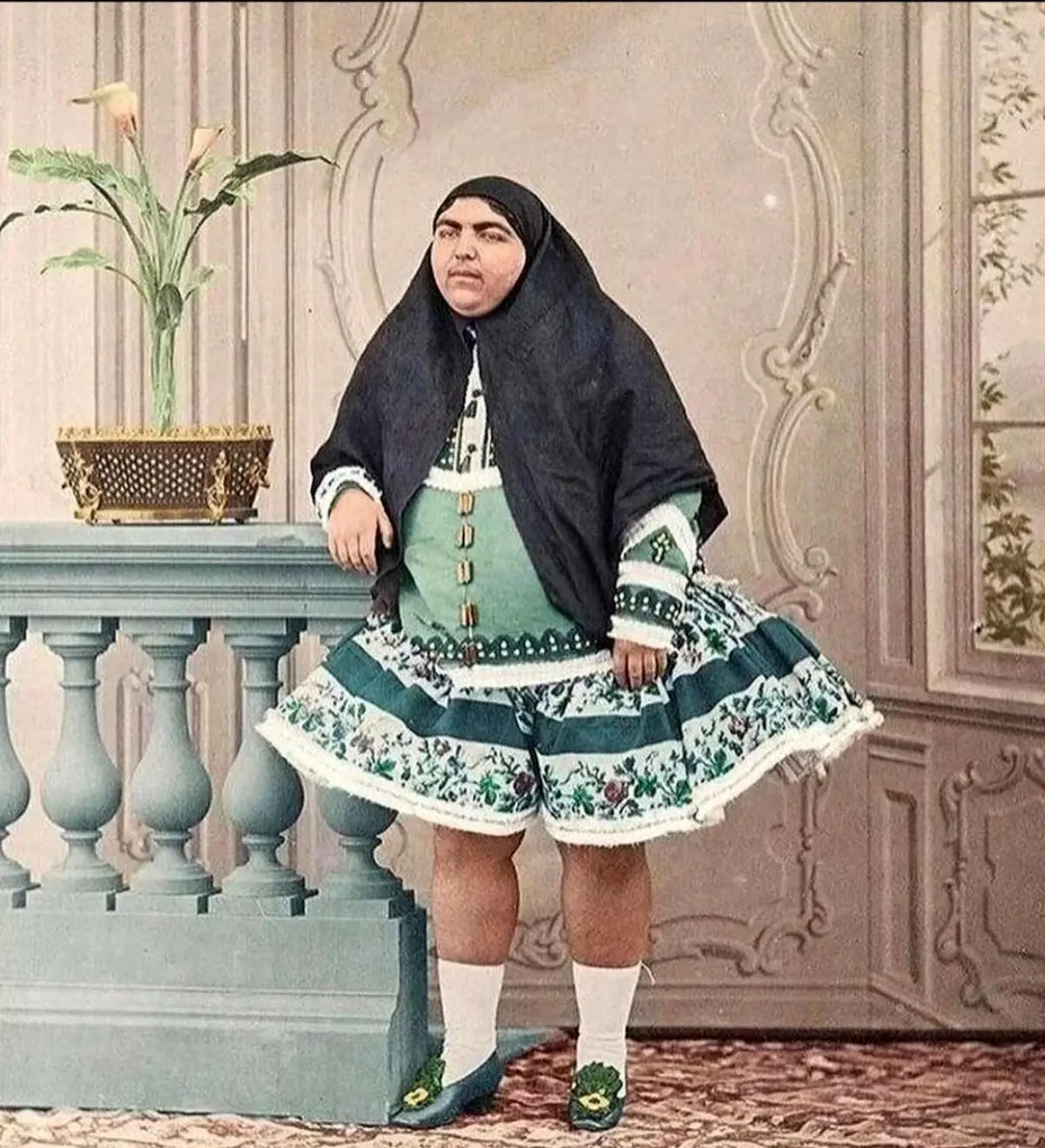 سوغات فرنگ ناصرالدین شاه و لباس باله 