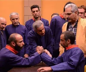 سکانس خندان/هیچکش نتونست از شمال شی شی هه قسردر بره/مدیری خودش اون پشت مرده از خنده