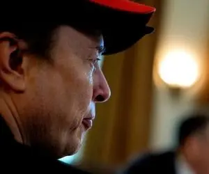 کبودی چشم میلیاردر معروف حاشیه‌ساز شد + عکس