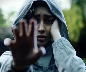 عذر خواهی ترلان پروانه از پدرش برای سیگار کشیدن!