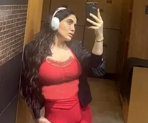 (عکس) بدن نمایی جذاب خانم بازیگر بعد از کشف حجاب!