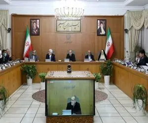 واکنش بانکی پور به خبر اصلاح قانون حجاب توسط دولت