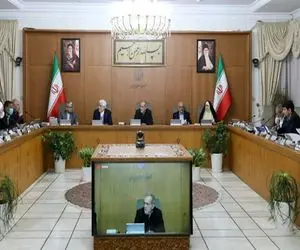 واکنش بانکی پور به خبر اصلاح قانون حجاب توسط دولت