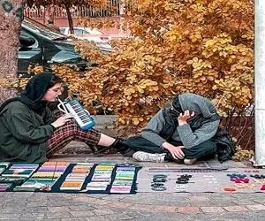(عکس) عجیب‌ ترین تصویر از دختران دستفروش تهران!