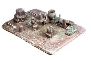 فلزنگاره نیایش آفتاب؛ اثری که مثل خورشید تاریخ ایران را روشن می‌کند اما در لوور است