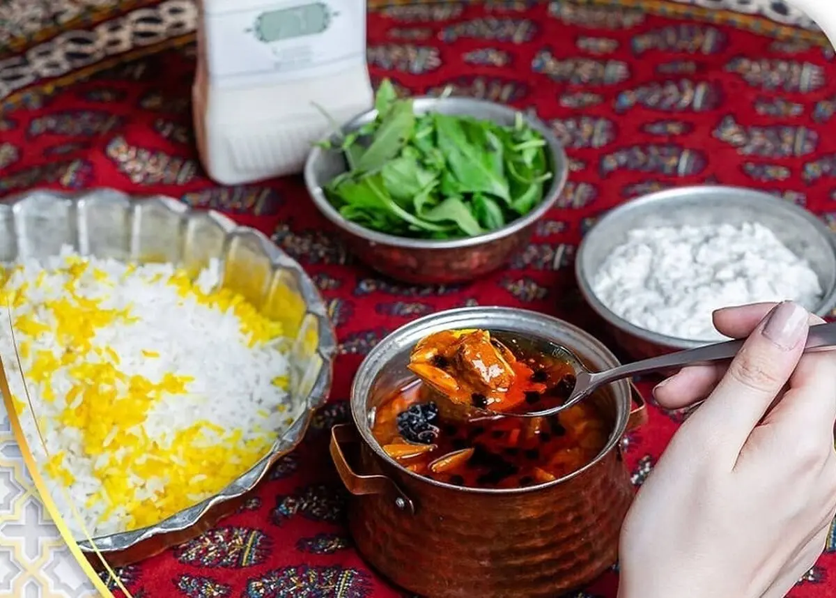 خورشت خلال بادام