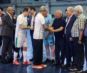 توصیه‌های فوتبالی علی پروین به مسعود پزشکیان