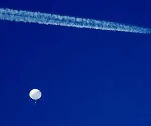 (عکس) مشاهده یک شیء ناشناس در آسمان چین