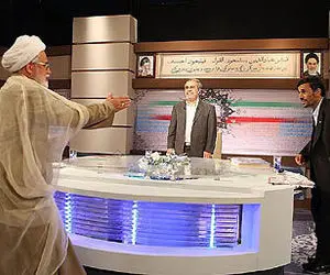 (ویدئو) روایت عجیب و منشوری رائفی‌پور از مناظره کروبی و احمدی‌نژاد