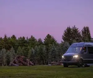 ای آر وی کمپر سوپر زیبای طراحی شده با چوب را رونمایی کرد