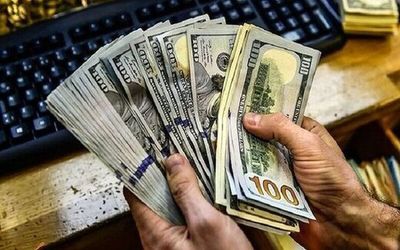 معامله با دلار در عراق ممنوع شد؛ این خبر به نفع ایران است؟