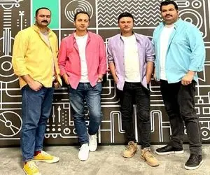 آواز خیابانی؛ ببینید گس بند آهنگ یه شب مهتاب ماه میاد تو خواب از فرهاد و چه خفن خوندن