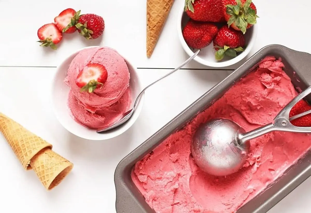 Strawberry-icecream-1