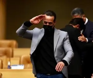 حمله علی کریمی به فدراسیون فوتبال به خاطر بانوان + عکس