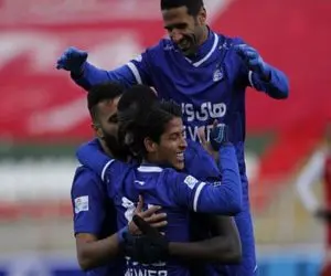 صدر نشینی به کمک مثلث تهاجمی