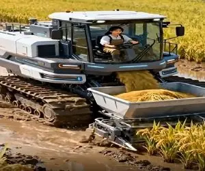 کشاورزی نوین؛ زن با جنم اینه با یه مهارتی پشت کمباین نشست مردای روستا باهاش لج شدن