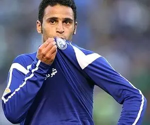 واکنش آقای گل استقلالی‌ها به عملکرد داوران لیگ برتر