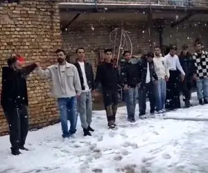 آواز روستایی؛ عروسی عشایری که مهمونا تو برف دارن میرقصن طفلیا ذره ای کم نزاشتن