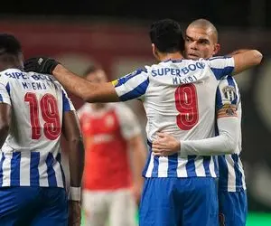 درخواست باشگاه پورتو از ایرانی‌ها به زبان فارسی