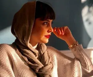 عکس عاشقانه خانم بازیگر و همسرش در آغوش هم!