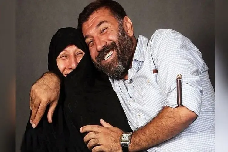 آواز احساسی؛ مرحوم علی انصاریان انقد همیشه میخندید اینجا گریه میکنه دل آدم خون میشه