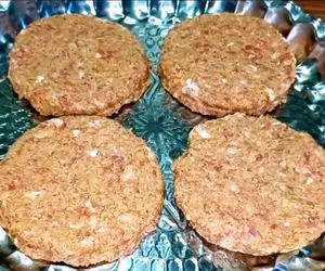 شام چی بپزم؟ همبرگر دست سازی که از رستورانیا خوشمزه تره