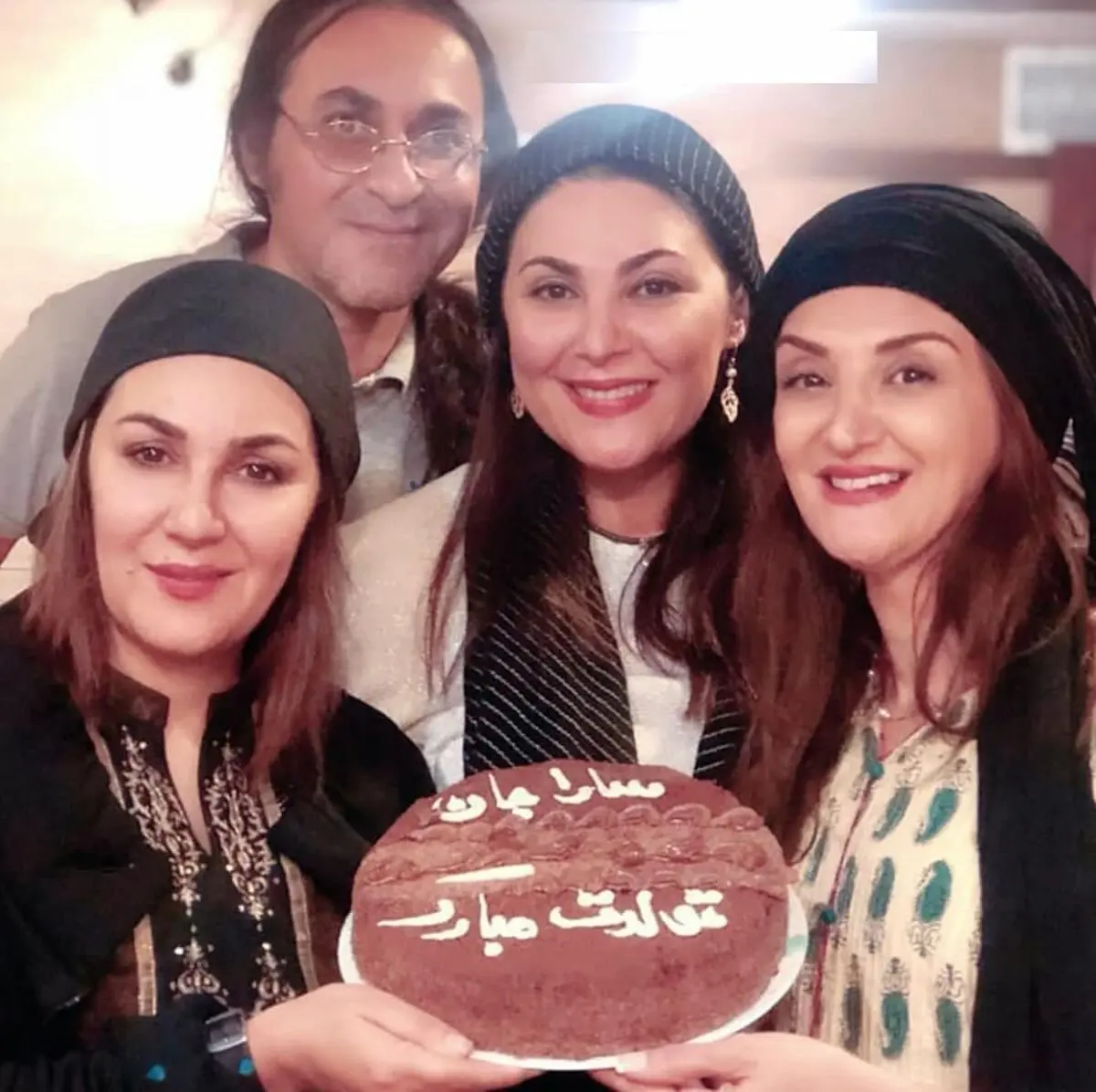parisa_cafe_pic_1572102412