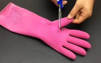 ترفند های خانگی؛ دستکش پاره رو دور ننداز اینجاها به کار مییاد
