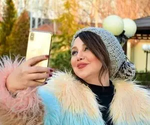 (عکس) مانتوی تنگ و ناجور بهنوش بختیاری